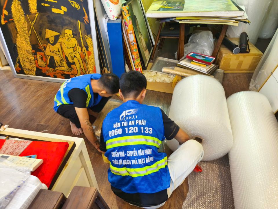 Dịch vụ đóng gói tranh