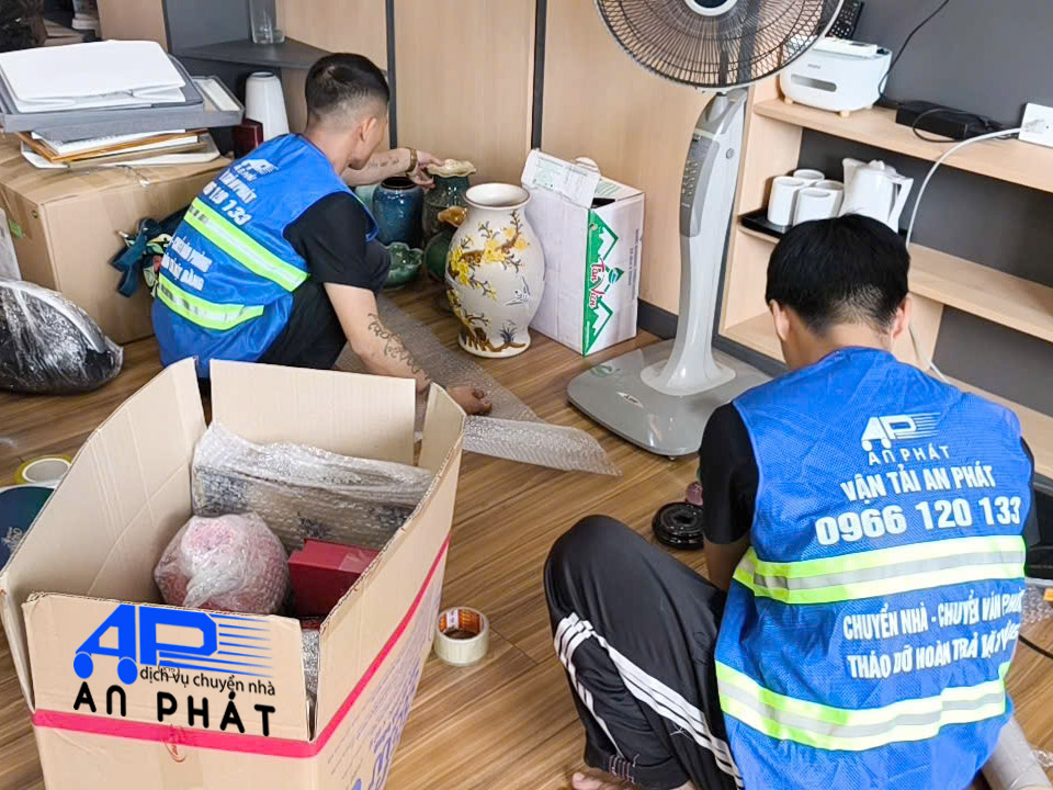 Thuê người đóng gói đồ - Dịch vụ vận chuyển An Phát