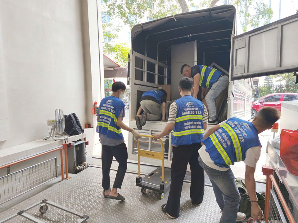 Chuyển nh&agrave; th&aacute;ng 6 năm 2026 tại H&agrave; Nội